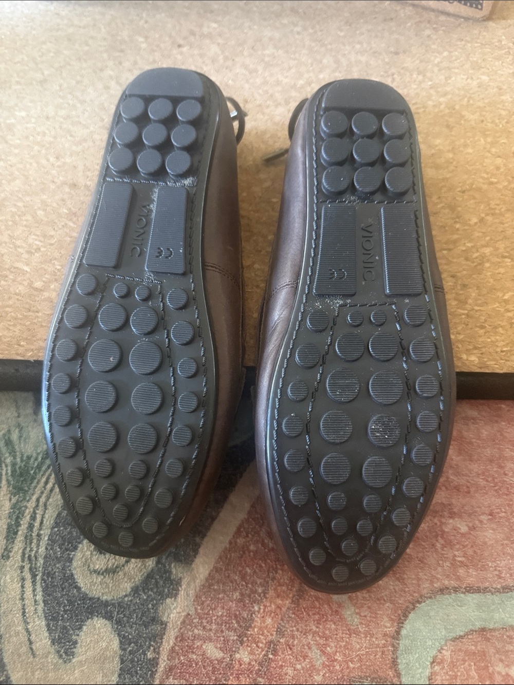 Vionic Leather Loafer - Picture 5 of 5